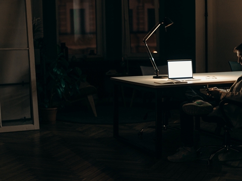 企業(yè)海外上市首選：開(kāi)曼公司優(yōu)勢(shì)與架構(gòu)設(shè)計(jì)（2025最新版）