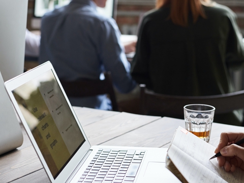 美國公司注冊：選擇有限責(zé)任公司還是有限公司？一文講清！