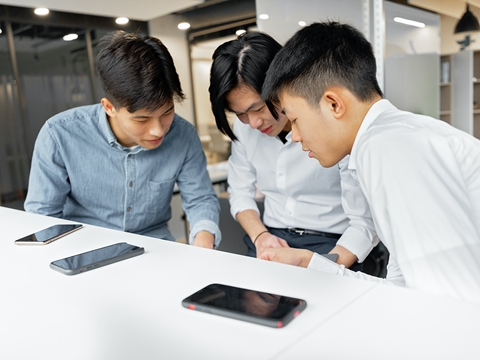 香港公司轉讓流程全解析，避開常見陷阱！