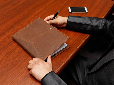 敏感職業(yè)美國簽證續(xù)簽遇阻，行政審查成主要障礙