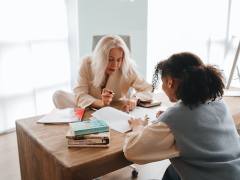 ITIN申請文件認證：CAA代辦是否更穩(wěn)妥？