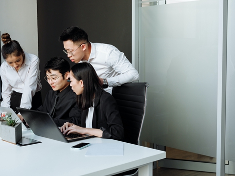 英國企業(yè)注冊全攻略：流程、注意事項(xiàng)與低稅島指南