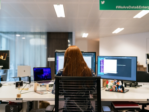 美國(guó)水星銀行：中小企與中企開戶首選