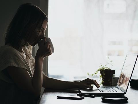 華美銀行中文客服，多幣種賬戶，華人開戶首選